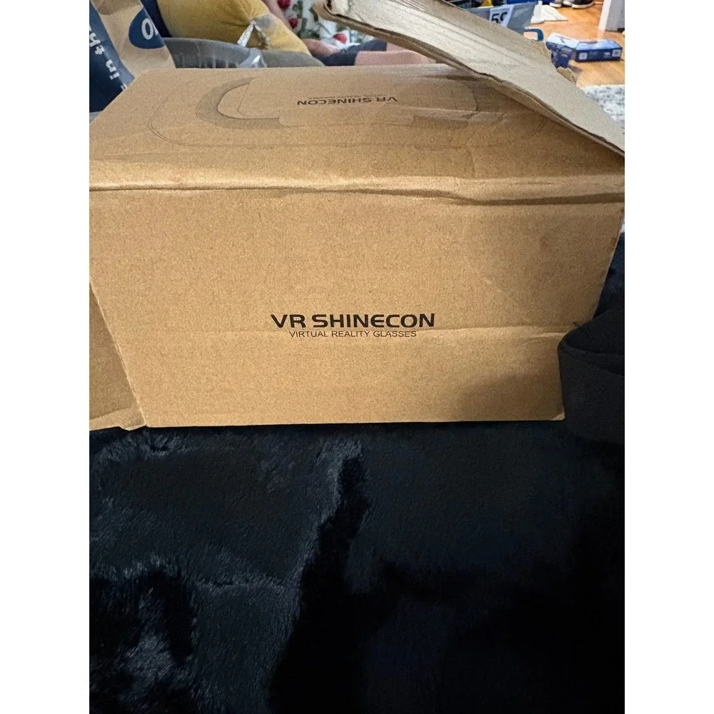 The Unbranded Brand vr shinecon